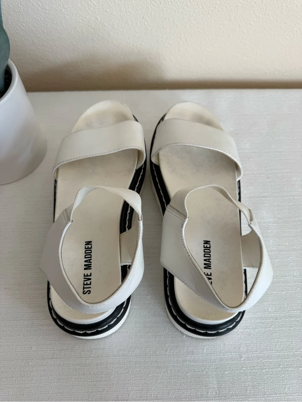 Steve Madden Wendell White Leather Platform Slip On Sandals